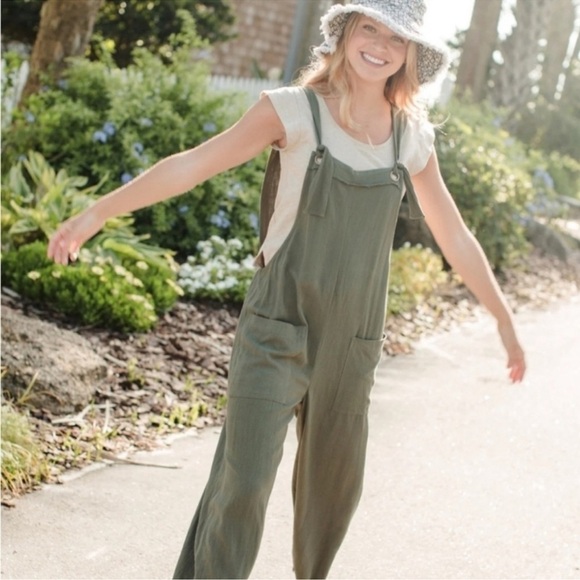NATURAL LIFE Carly Olive Drab Green Jumpsuit Overalls Pockets Adjustable Linen - Picture 9 of 9